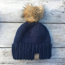 Load image into Gallery viewer, Ribbed Brimmed Toque
